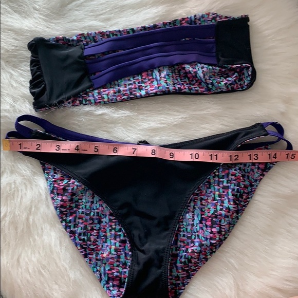 Reverseable bikini set color pixeled and black - Picture 14 of 16